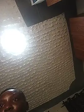 sexyleah25 live cam on StripChat