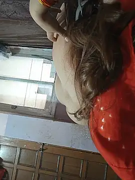 sanu_07 live cam on StripChat