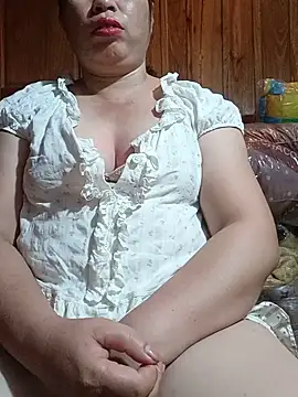 -Yeyi- live cam on StripChat