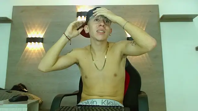 Gaeliitto live cam on StripChat