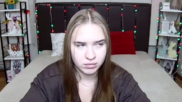 LauraHlot live cam on StripChat