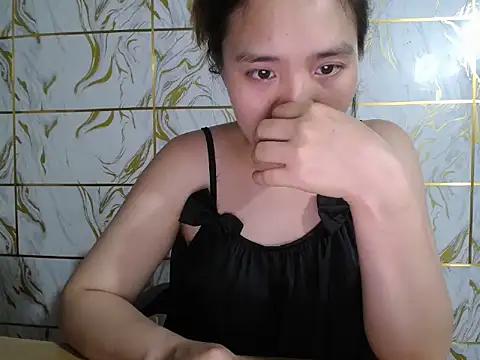 Lyzizi_lovely09 live cam on StripChat