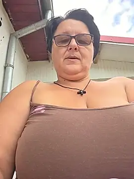 diana_diafan (F mature) - Fuck pussy cum inside
