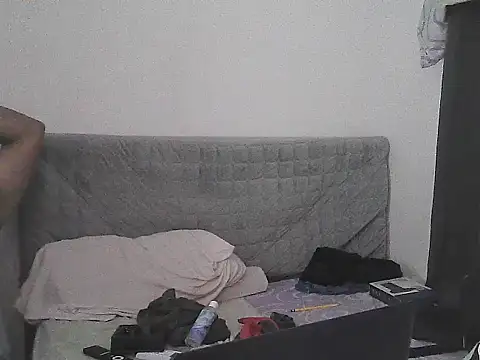 alphalatinobearx live cam