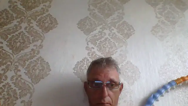 BobbyXRoyal live cam on StripChat