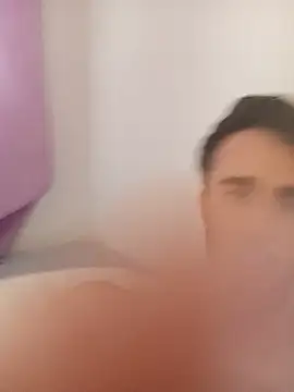 pocholoibz live cam on StripChat