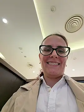 NataKitten live cam on StripChat