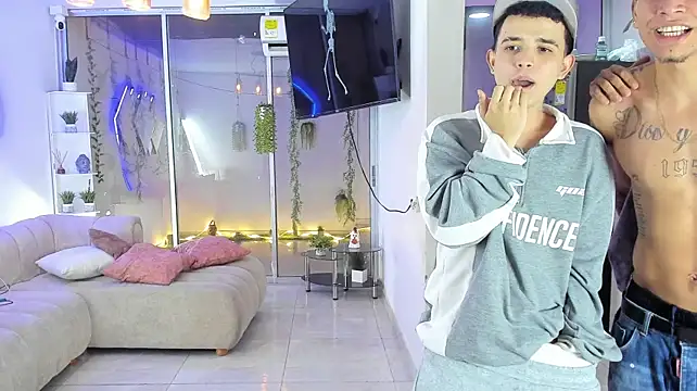 Houseofwarrios live cam