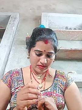 Hot_kamla