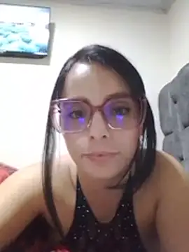 Martinarizzy live cam on StripChat