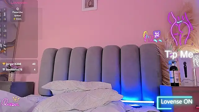 Jazminn_01 live cam on StripChat
