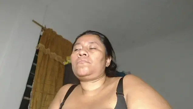 adrixxx38 live cam on StripChat