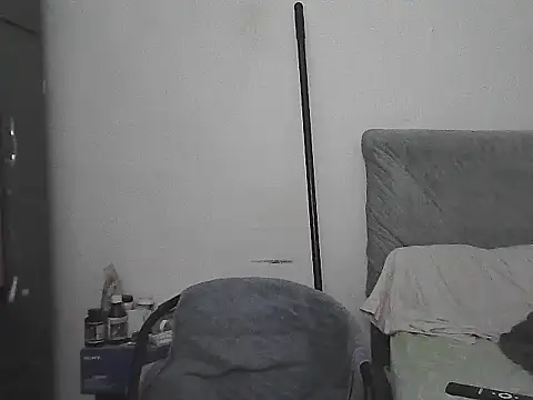 alphalatinobearx live cam