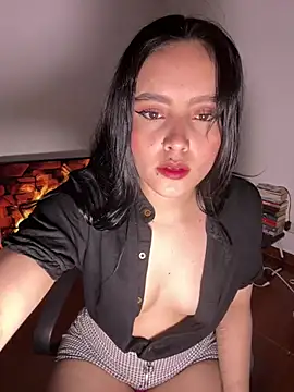 salome_polaniiee (F young) - show ass in doggy