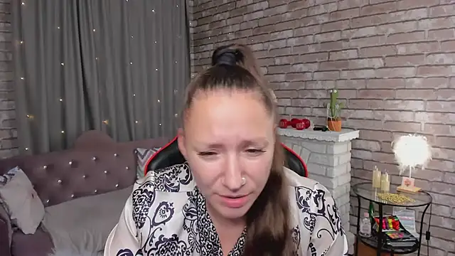 SarahCoksss live cam on StripChat