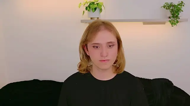 seraphine_star (T teen) - doggy + slap