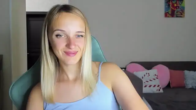 RouseReed live cam on StripChat