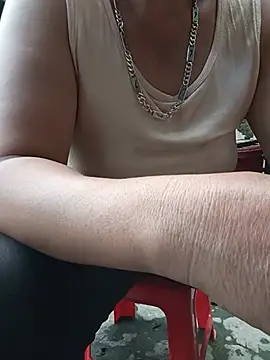 Bella-Camel live cam on StripChat