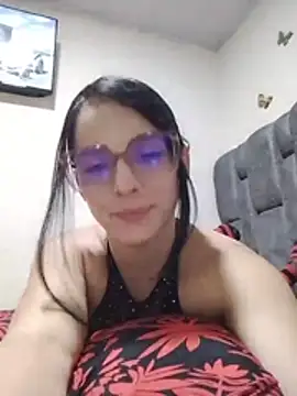 Martinarizzy live cam on StripChat