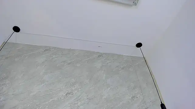 Brit-Cherry live cam on StripChat