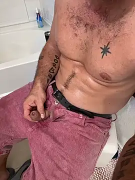 2addictivelyhorny live sex cam