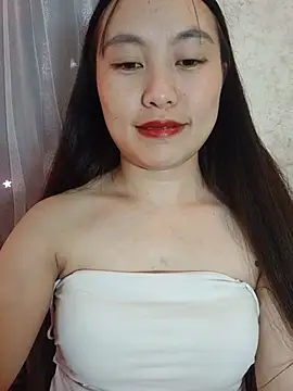 Cherry-squirtt live cam on StripChat