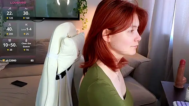 Emily_Miu live cam on StripChat