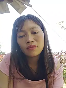 Buong-binh live cam on StripChat