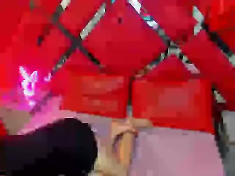 hornyrouse_1 live cam on StripChat