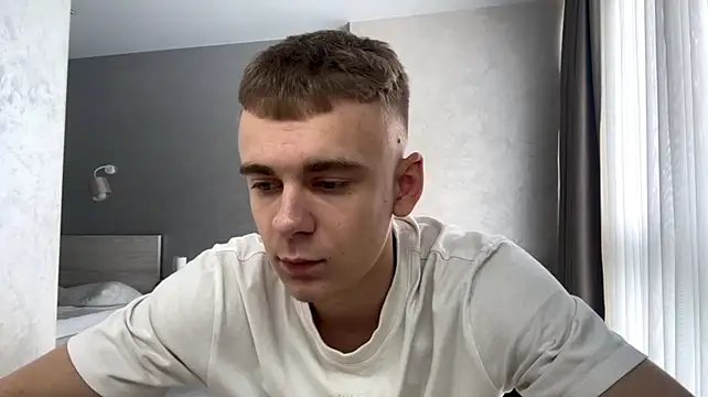 solofury (M twink) - Buy car