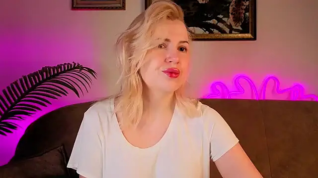 viktoriasekret stripchat