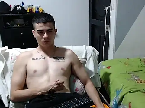 zac_efront's live room