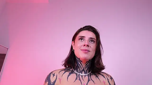 Model: mystikdollx