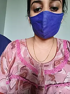 Tamil_shalini live cam on StripChat