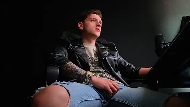 FelixStarkk live cam on StripChat