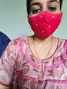 Tamil_shalini live cam on StripChat