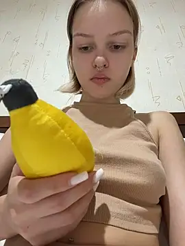 ashleymur (F teen) - naked show