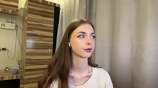 Mia_meowt live cam on StripChat