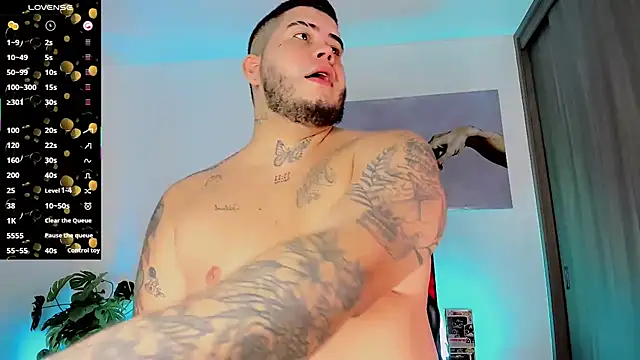 Thomas_chubbyxhot live cam on StripChat