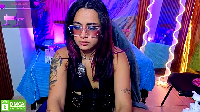 kristen_tay live cam on StripChat