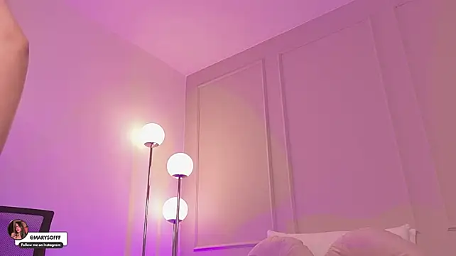 marysofff live cam on StripChat