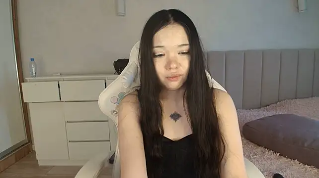 kok0mi live cam on StripChat
