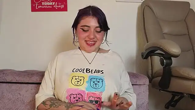 Blueberry_gothic live cam on StripChat