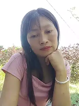 Buong-binh live cam on StripChat