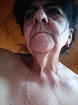 Lovely_Lori live cam on StripChat