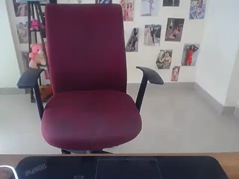 silent_girl69 live cam on StripChat