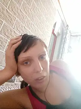 Ponka2011 live cam on StripChat