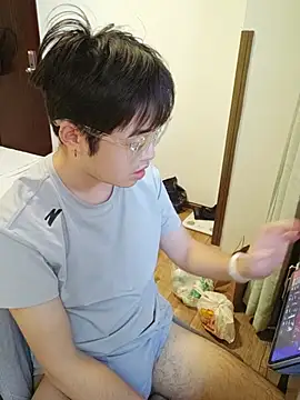 charliez0088 (M young) - 脱掉衣服