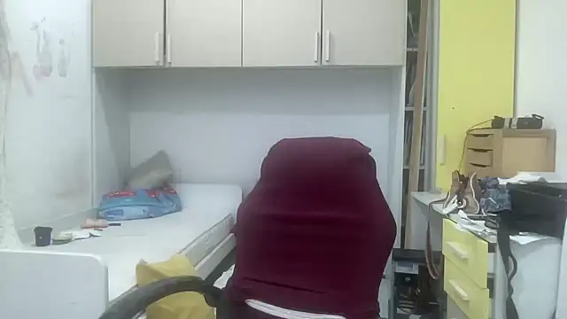 sexbigdickk (Ask my age) - strange show