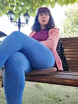 PublicBigLabiaMelly